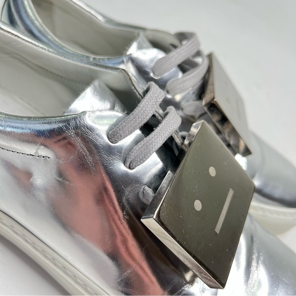 ACNE STUDIOS Adriana Silver Metallic Calf Leather Emotion Plate Face Sneakers - Picture 8 of 14